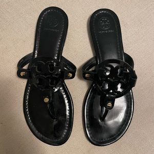Tory Burch women’s Miller Sandal, black patent leather, size 8